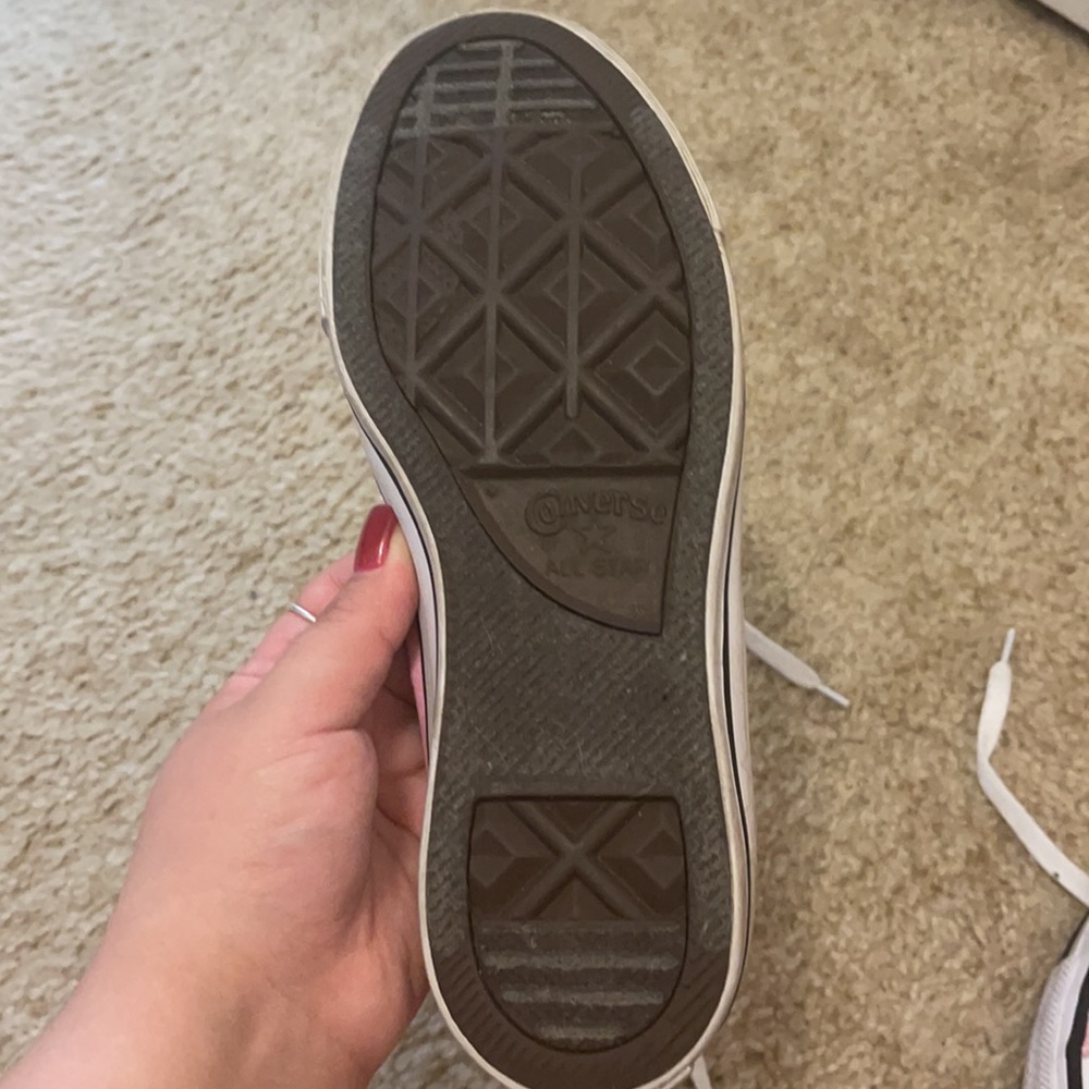 Converse - Picture 3 of 4